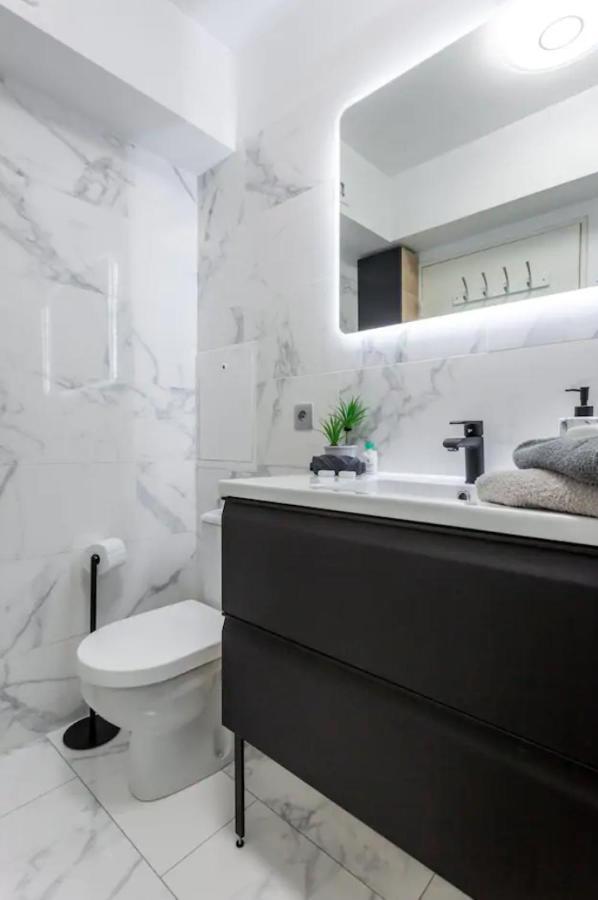 Beautiful Modern Fully Furnished Studio Levallois-Perret Exterior photo