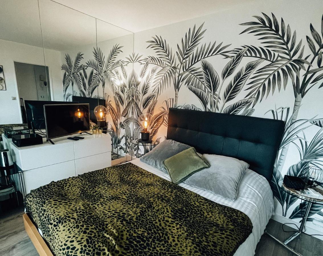 Beautiful Modern Fully Furnished Studio Levallois-Perret Exterior photo